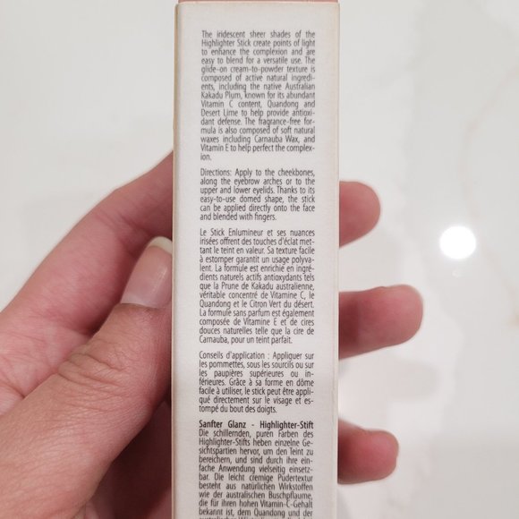 Nude By Nature TOUCH OF GLOW HIGHLIGHT STICK IN 03 BRONZE - Picture 10 of 12